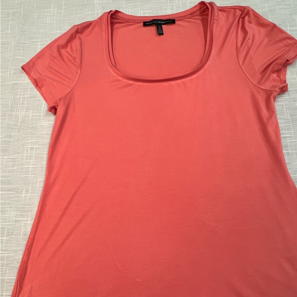 NWOT White House Black Market Coral Short Sleeve Top--Size M